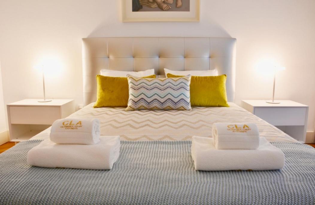 Ohh - Caldeireiros Luxury Apartments Porto Buitenkant foto